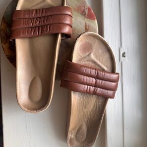 Beatrice Valenzuela Brown Sandals